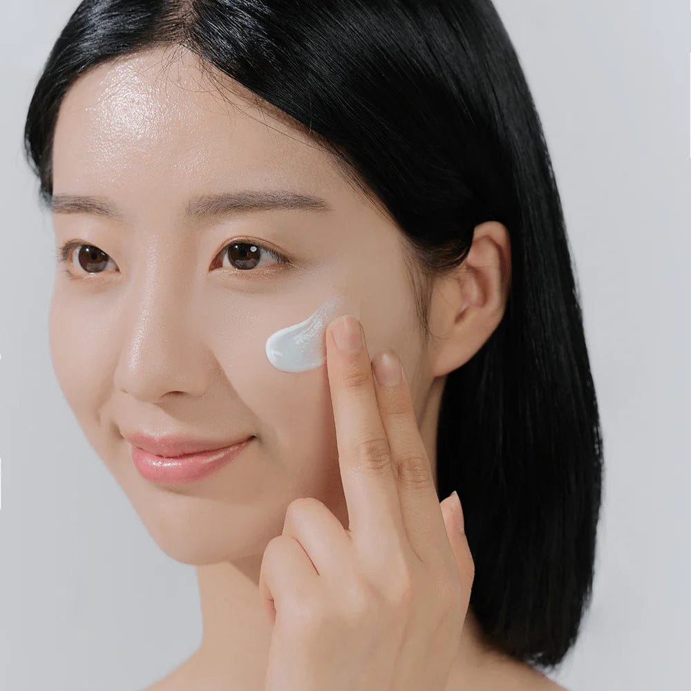 Skin1004 Madagascar - Centella Hyalu-Cica Water-Fit Sun Serum SPF 50+ 50ml - BeautyLabel